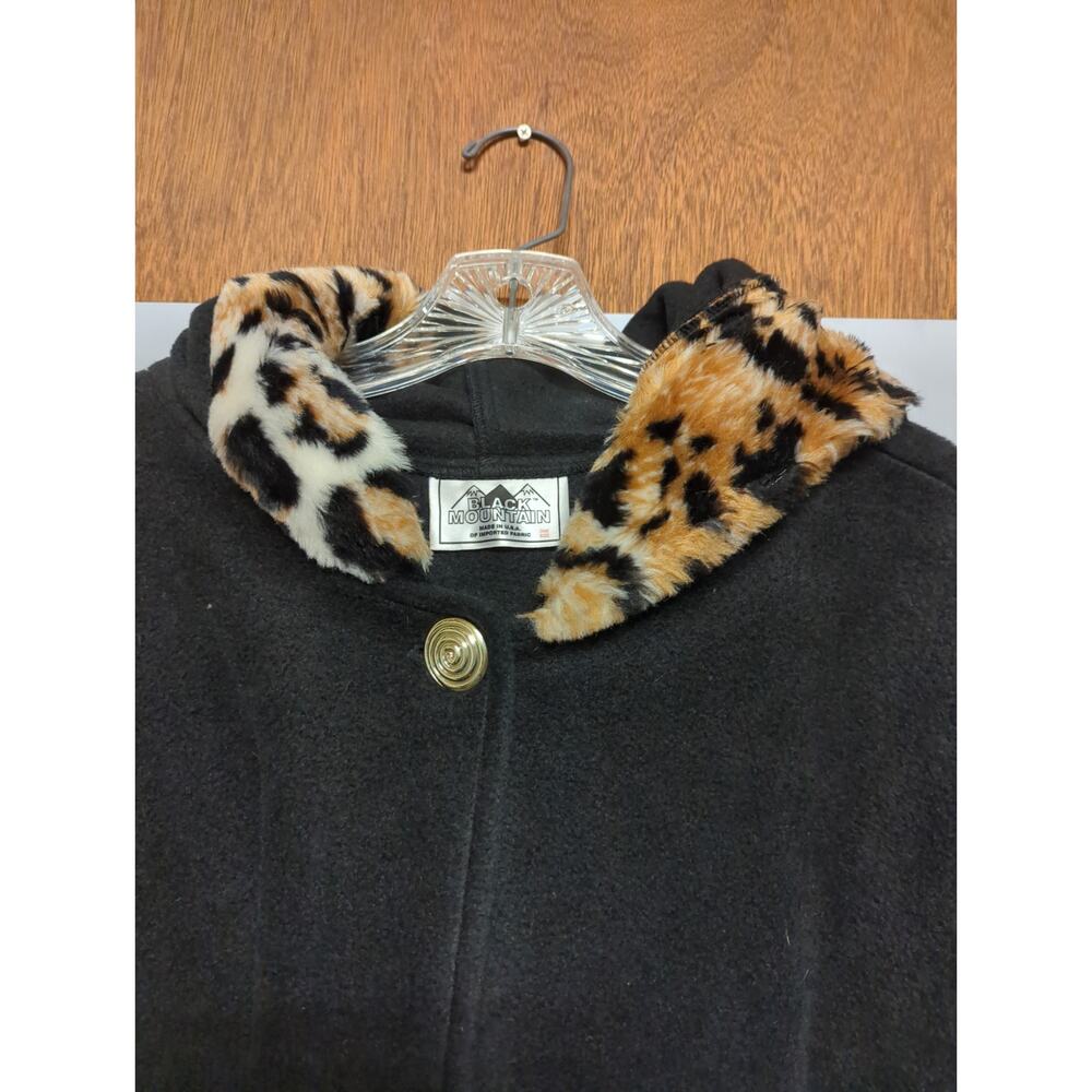 Black Mountain Fleece Hooded Poncho Black with Cheetah Trim One Size Fits Plus - Picture 4 of 5